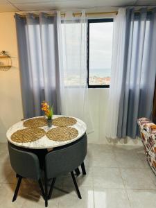 O zonă de relaxare la Horizon House Piso 3 - Vista a la bahía +3 fotografii