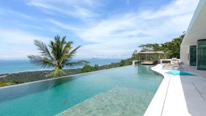 Swimmingpoolen hos eller tæt på Splash: Contemporary Tropical Five Star Villa