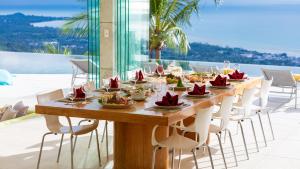 Mad i villaen eller i nærheden