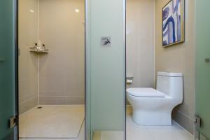 Koupelna v ubytování Echarm Hotel Chengdu KuanNarrow Alley JinXianQiao Branch 宜尚酒店成都宽窄巷子金仙桥店