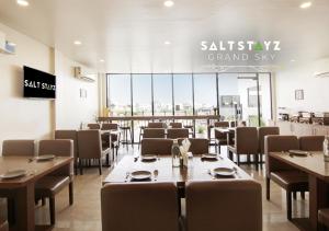 Restaurace v ubytování Saltstayz Select - Unitech Cyber Park