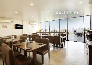 Posezení v ubytování Saltstayz Select - Unitech Cyber Park