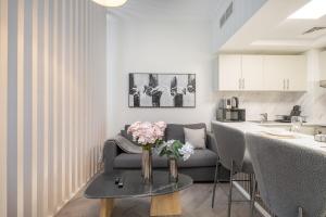 Bilde i galleriet til Elegant studio for 4 in JVC i Dubai