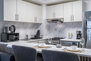 Bilde i galleriet til Elegant studio for 4 in JVC i Dubai