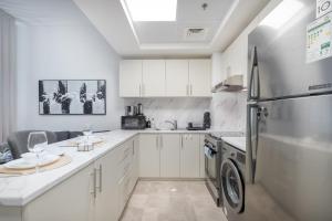 Bilde i galleriet til Elegant studio for 4 in JVC i Dubai