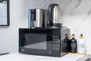 Bilde i galleriet til Elegant studio for 4 in JVC i Dubai