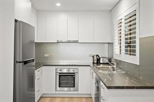 Η κουζίνα ή μικρή κουζίνα στο Cumbernauld #5