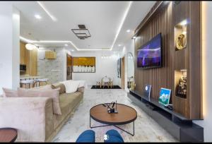 Μια τηλεόραση ή/και κέντρο ψυχαγωγίας στο Lekki Luxury Apartment Staycation +4 φωτογραφίες