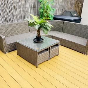 EllinghamModern Luxury Bungalow的相册照片