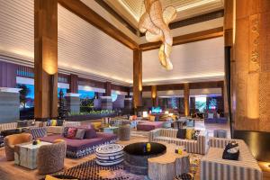 Posezení v ubytování Renaissance Bali Nusa Dua Resort