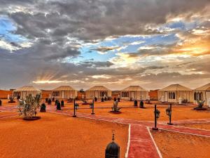 Gallery image of Merzouga Glamping With AC in Merzouga