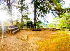 Galeri foto Transient House Baguio Near Minesview with Backyard di Itogon