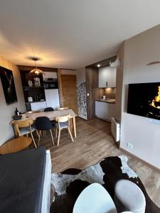 Kuchyň nebo kuchyňský kout v ubytování Avoriaz le M1212