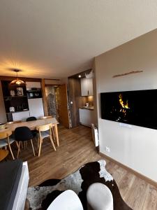 Kuchyň nebo kuchyňský kout v ubytování Avoriaz le M1212