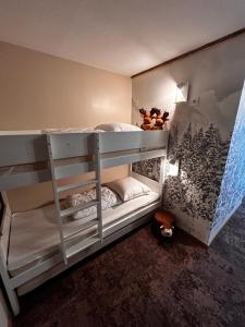 Postel nebo postele na pokoji v ubytování Avoriaz le M1212