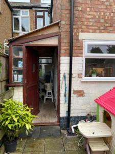 Το κτήριο όπου στεγάζεται  η παραθεριστική κατοικία