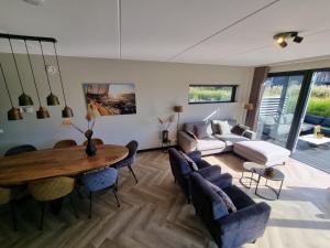 Posezení v ubytování Lutz Watervilla's Balk