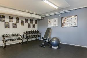 Fitness centrum a/nebo fitness zařízení v ubytování Comfort Hotel Eskilstuna