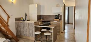 Dapur atau dapur kecil di Vue sur le lac