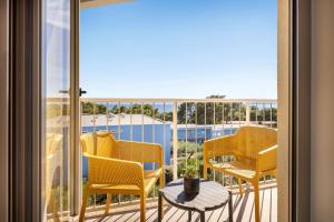 Bazén v ubytování Sunny Makarska by Valamar nebo v jeho okolí