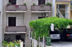 Fotografie z fotogalerie ubytování Apartments and Rooms Ljuba v destinaci Makarska