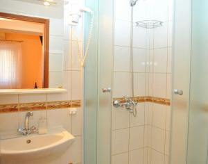 Fotografie z fotogalerie ubytování Apartments and Rooms Ljuba v destinaci Makarska