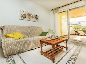 Χώρος καθιστικού στο Apartment Cala Gonzalez-2 by Interhome