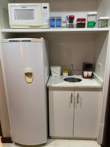 Dapur atau dapur kecil di Flat Fabuloso Executivo Verbo Divino 2