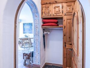 Fotografija u galeriji objekta Apartment Chesa Trais Dschembers by Interhome u gradu Champfer