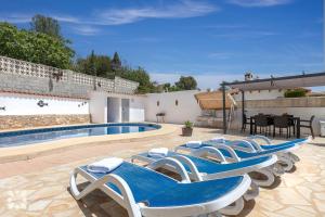 Basen w obiekcie Villa Nani by Abahana Villas lub w pobliżu