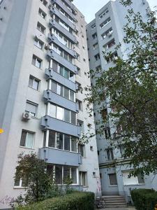 Το κτήριο όπου στεγάζεται  το διαμέρισμα