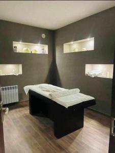 Voodi või voodid majutusasutuse Kristal bakuriani Resort C block 202 toas