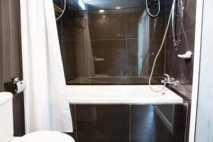 Koupelna v ubytování Fahsai Bay Villa