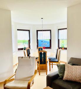 Posezení v ubytování Ferienwohnung Weserliebe zu Ohsen in Emmerthal
