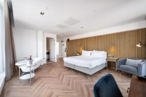 Postel nebo postele na pokoji v ubytování Ropewalks Hotel