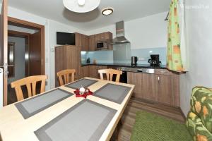 Zdjęcie z galerii obiektu Appartement Haus Burgblick w mieście Wagrain