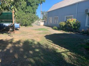 Κήπος έξω από το Dunromin +3 φωτογραφίες