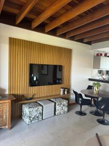 Μια τηλεόραση ή/και κέντρο ψυχαγωγίας στο Village Itacimirim