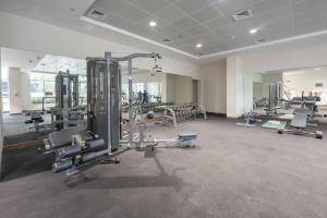 Líkamsræktarstöð og/eða líkamsræktaraðstaða á StayShort - Exceptional 1bedroom apartment in the heart of Downtown