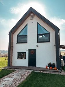 Το κτήριο όπου στεγάζεται  η παραθεριστική κατοικία