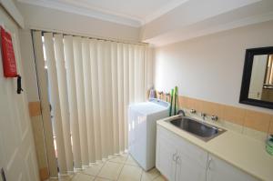 Ένα μπάνιο στο Blue Ocean Villa 7 - Kalbarri, WA