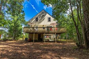 Fotografie z fotogalerie ubytování Riverside Dreams -golfcart-views-screened porch v destinaci Piney Point