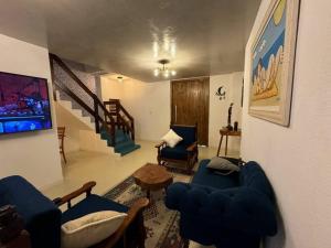 Χώρος καθιστικού στο Refúgio Natural com Praia Paradisíaca a 300m