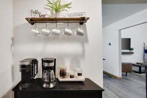 Gallery image of 15 Min to Ski Resorts, Dog Friendly, Cozy 3 BR, Game Area & Fire Pit in East Stroudsburg