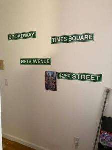 Gambar di galeri bagi Comfy Getaway Private Apt-Studio di West New York