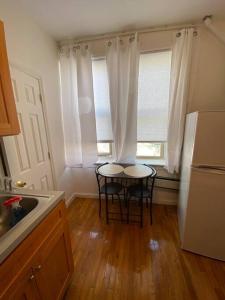 Dapur atau dapur kecil di Comfy Getaway Private Apt-Studio