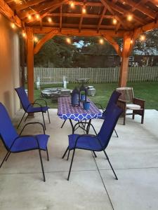 En terrasse eller udendørsområde på Relaxing Retreat