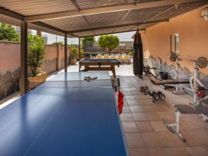 Fitness centrum a/nebo fitness zařízení v ubytování Holiday Home El Vendrell near Beach