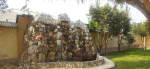 Un jardín fuera de Club Resort Kulob