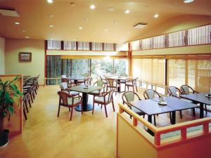 Restoran atau tempat lain untuk makan di Kirakuya-Inn